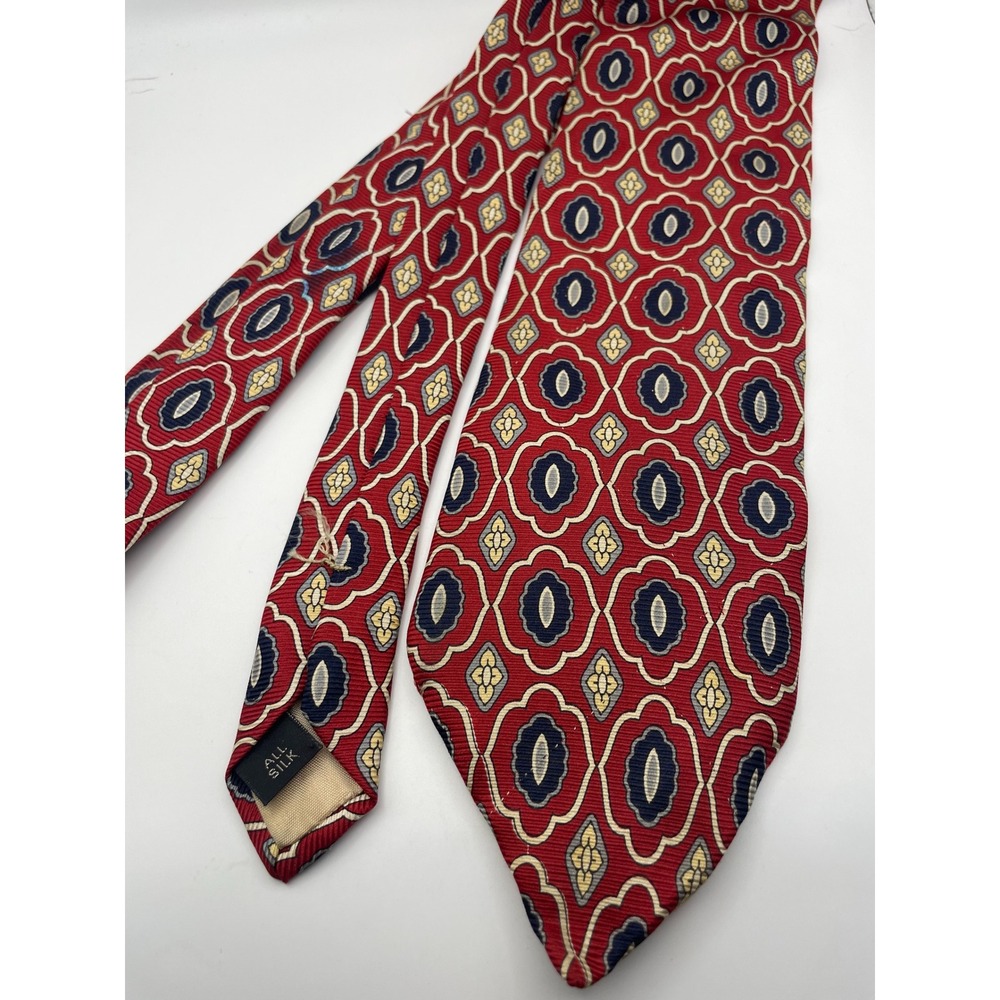 Tom James Mens Silk Necktie Red Navy Gold Geometric Medallion Handmade USA